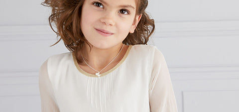 A Godparent’s Guide to First Holy Communion Gifts for a Goddaughter