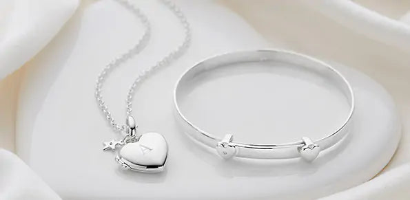 Jewelry Gifts for New Moms